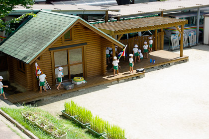 丸太小屋 園風景イメージ